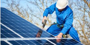 Installation Maintenance Panneaux Solaires Photovoltaïques à Lespinassiere